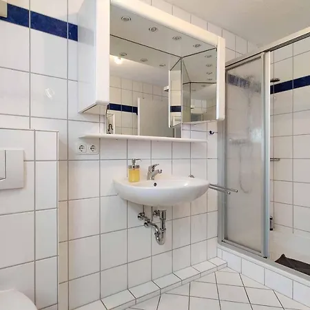 Ferienwohnung-5-mit-terrasse-friesenhus-weisse-moewe-duhnen Apartment